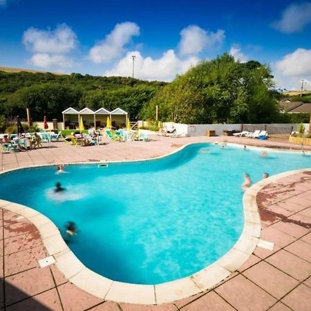 Готель Newquay Bay Porth Caravan Екстер'єр фото