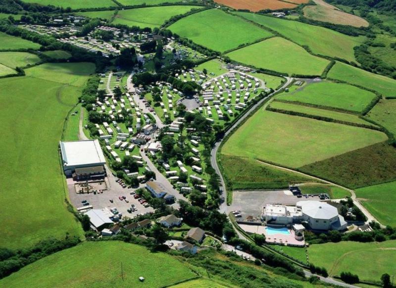 Готель Newquay Bay Porth Caravan Екстер'єр фото